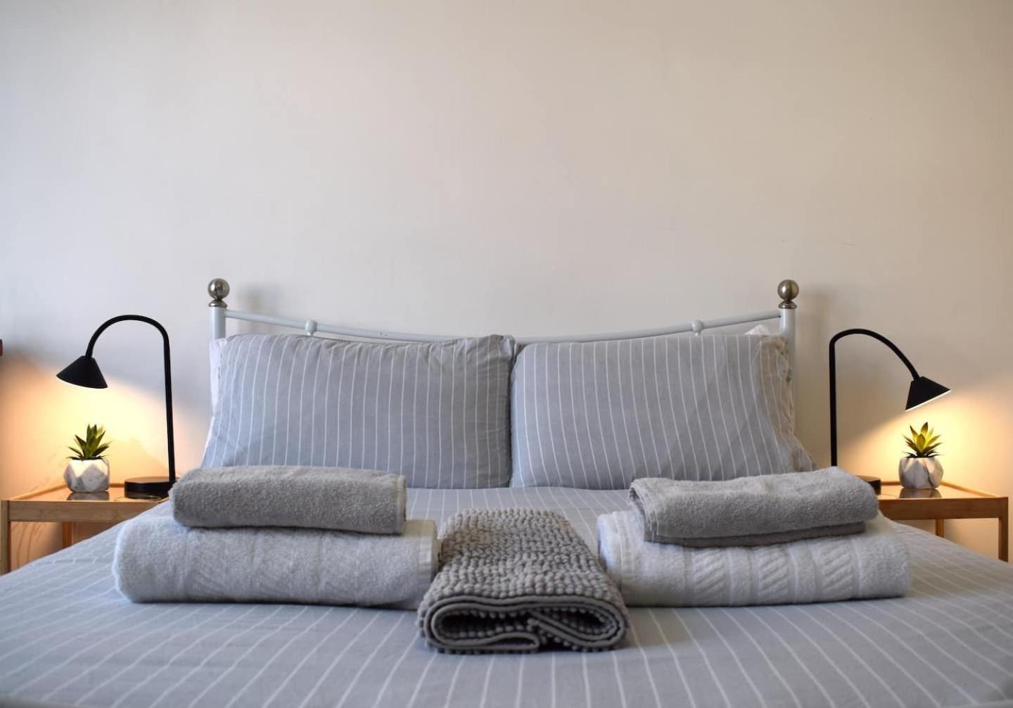 The Twickenham Apartment Near Strawberry Hill Ngoại thất bức ảnh