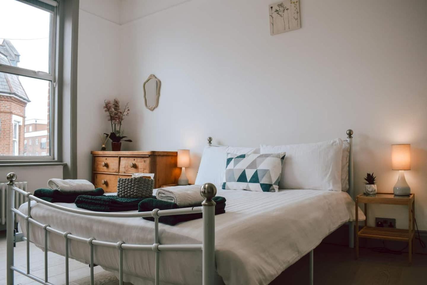 The Twickenham Apartment Near Strawberry Hill Ngoại thất bức ảnh