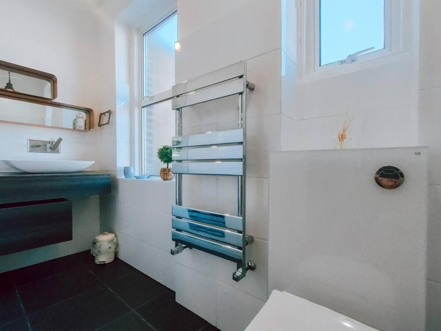 The Twickenham Apartment Near Strawberry Hill Ngoại thất bức ảnh